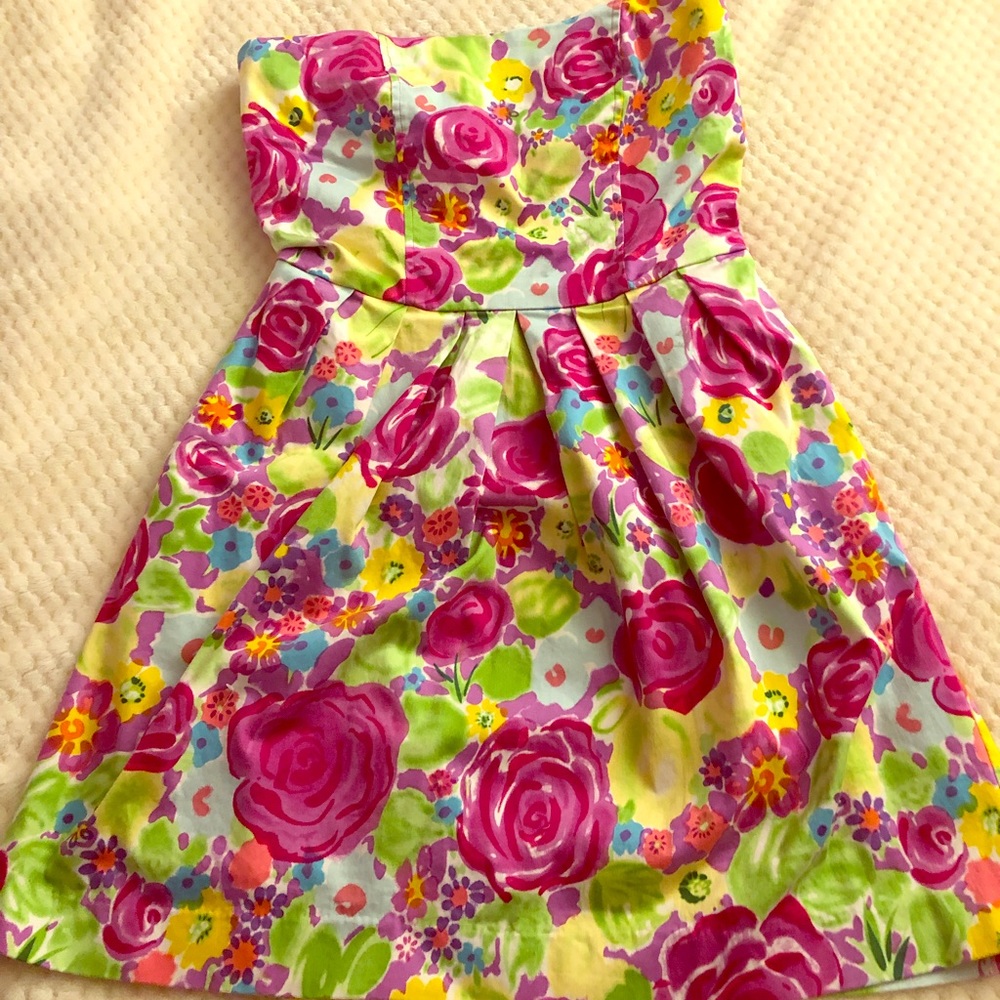 Flowered strapless mini dress